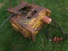 Winch off a John Deere Bulldozer, Will Work on Dozer or Skidder (5563)