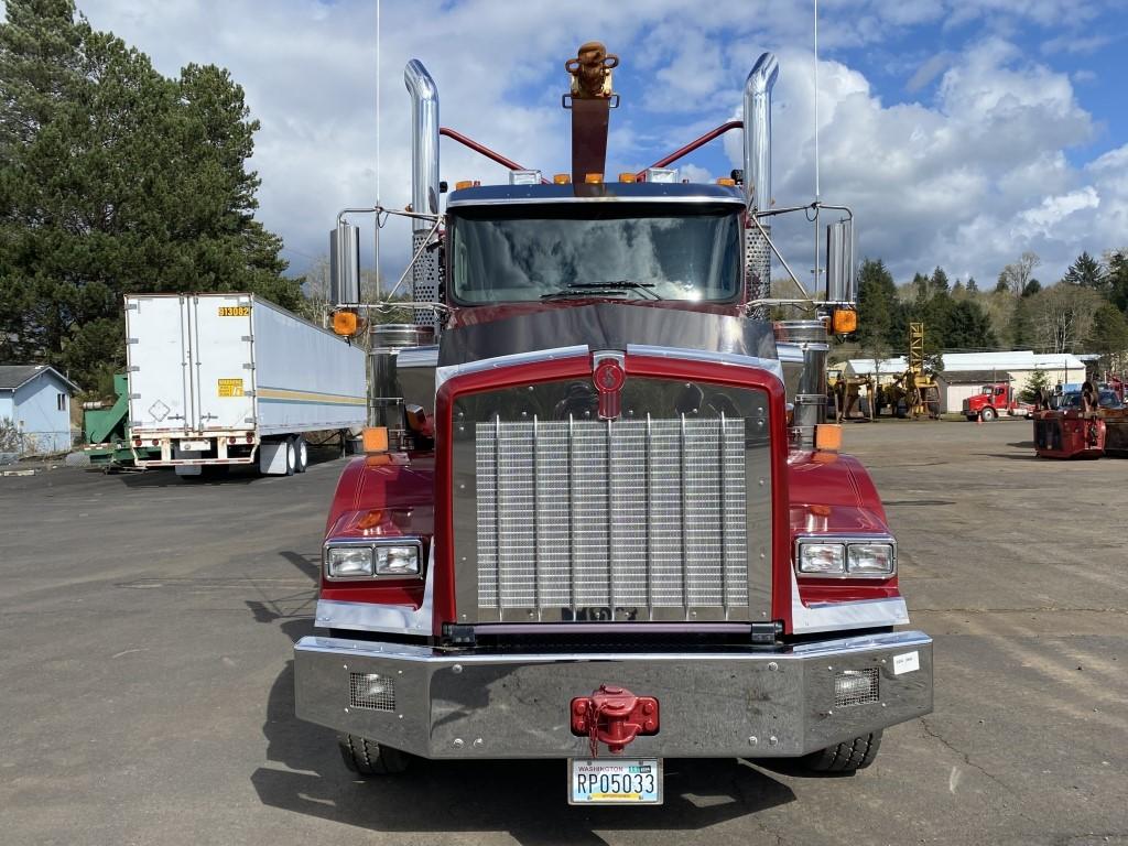 2023 Kenworth T800 Quad-Axle Log Truck