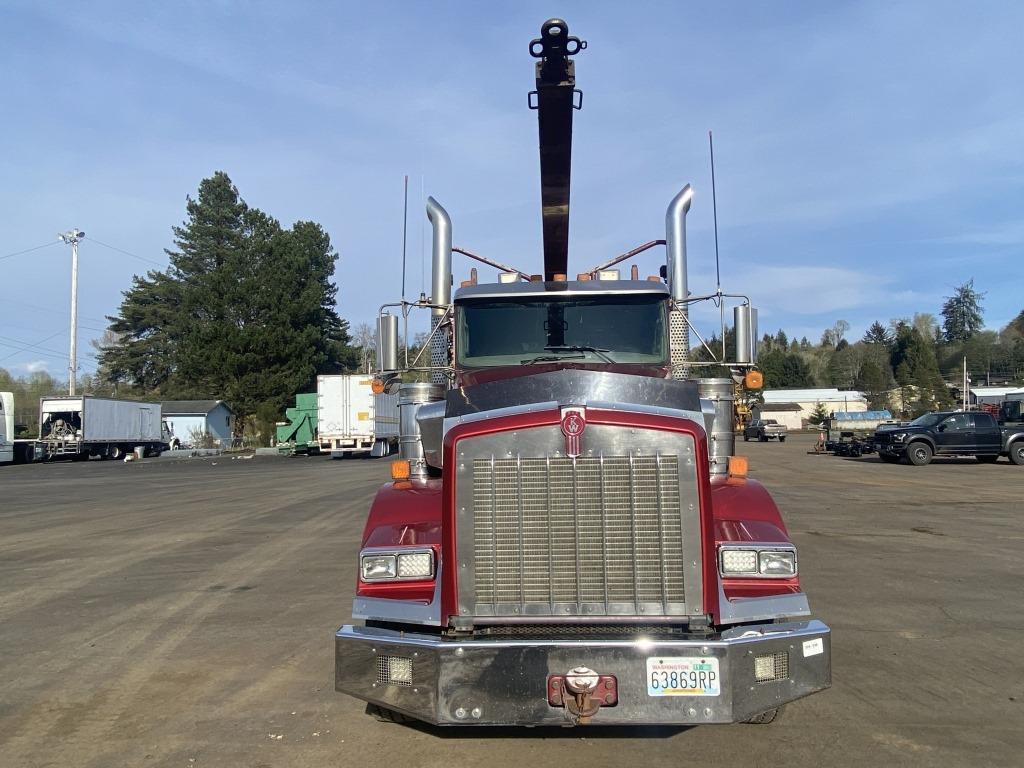 2018 Kenworth T800 Tri-Axle Log Truck