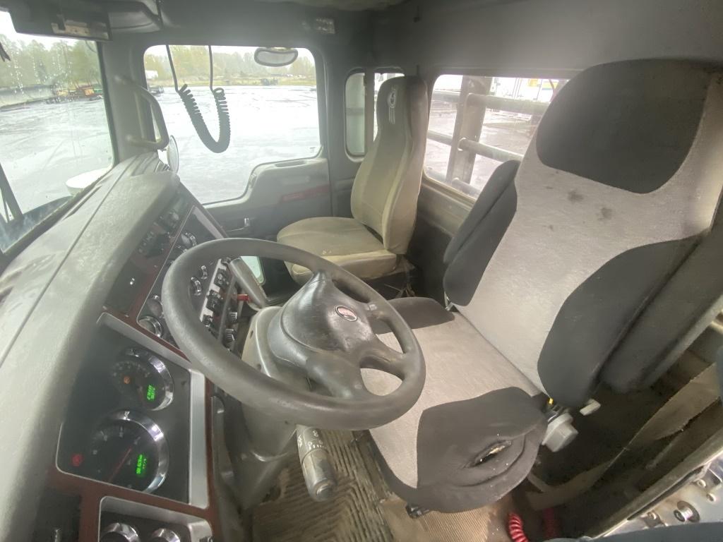 2007 Kenworth W900 Tri-Axle Log Truck