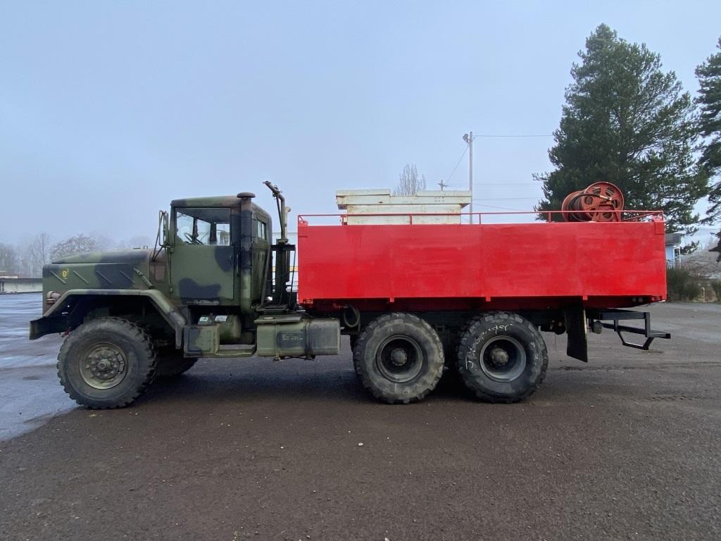 1986 AM General M923 T/A Water Truck