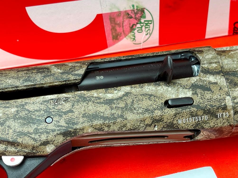 Benelli M2, 12 Ga., AS NEW, Bland Camo, 3” Chamber, 24” VR BBL, 3 Crio Chokes, Shims w/ Box, SN:M015