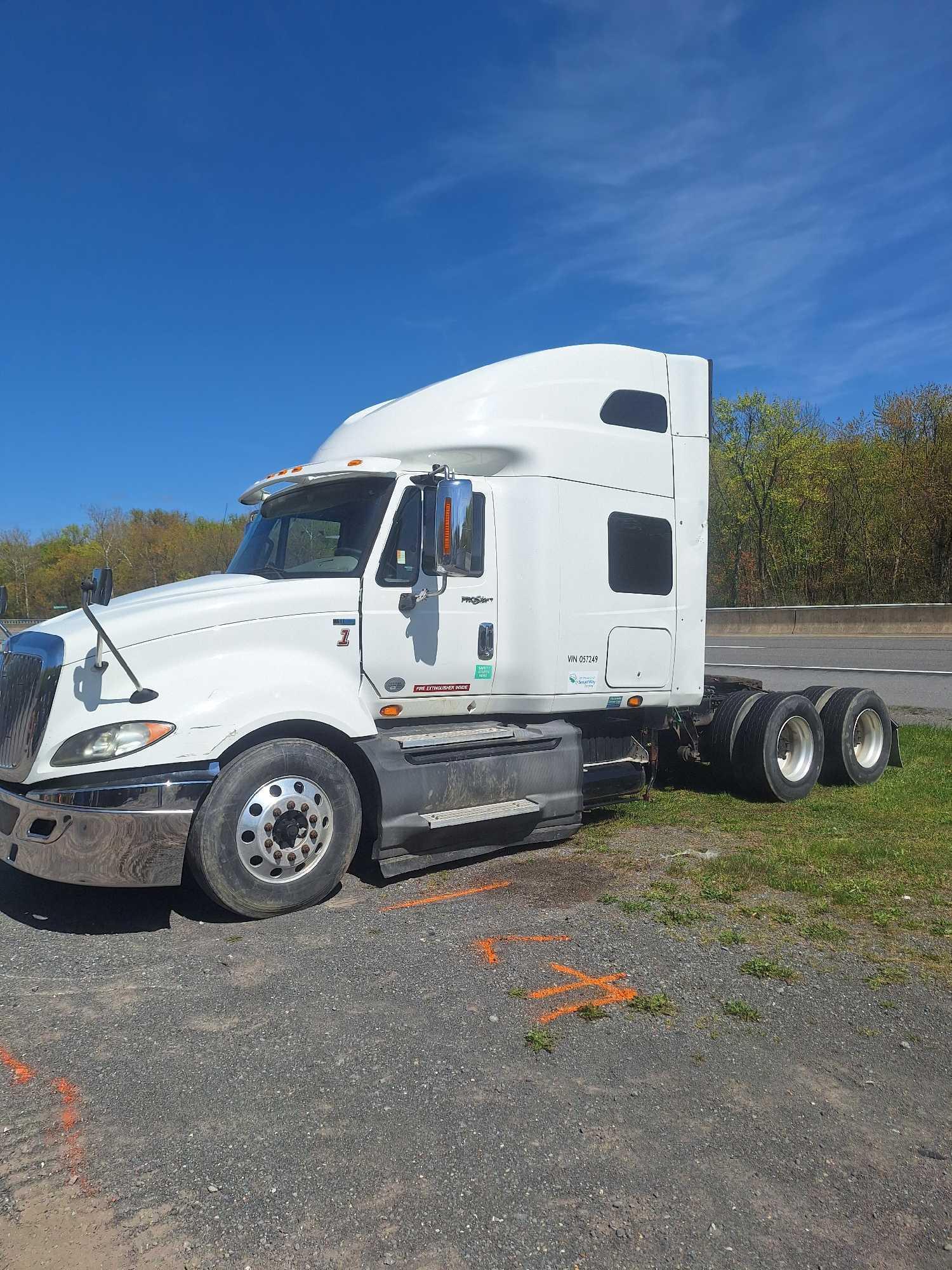 International road tractor