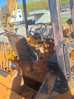 Case 580B Backhoe