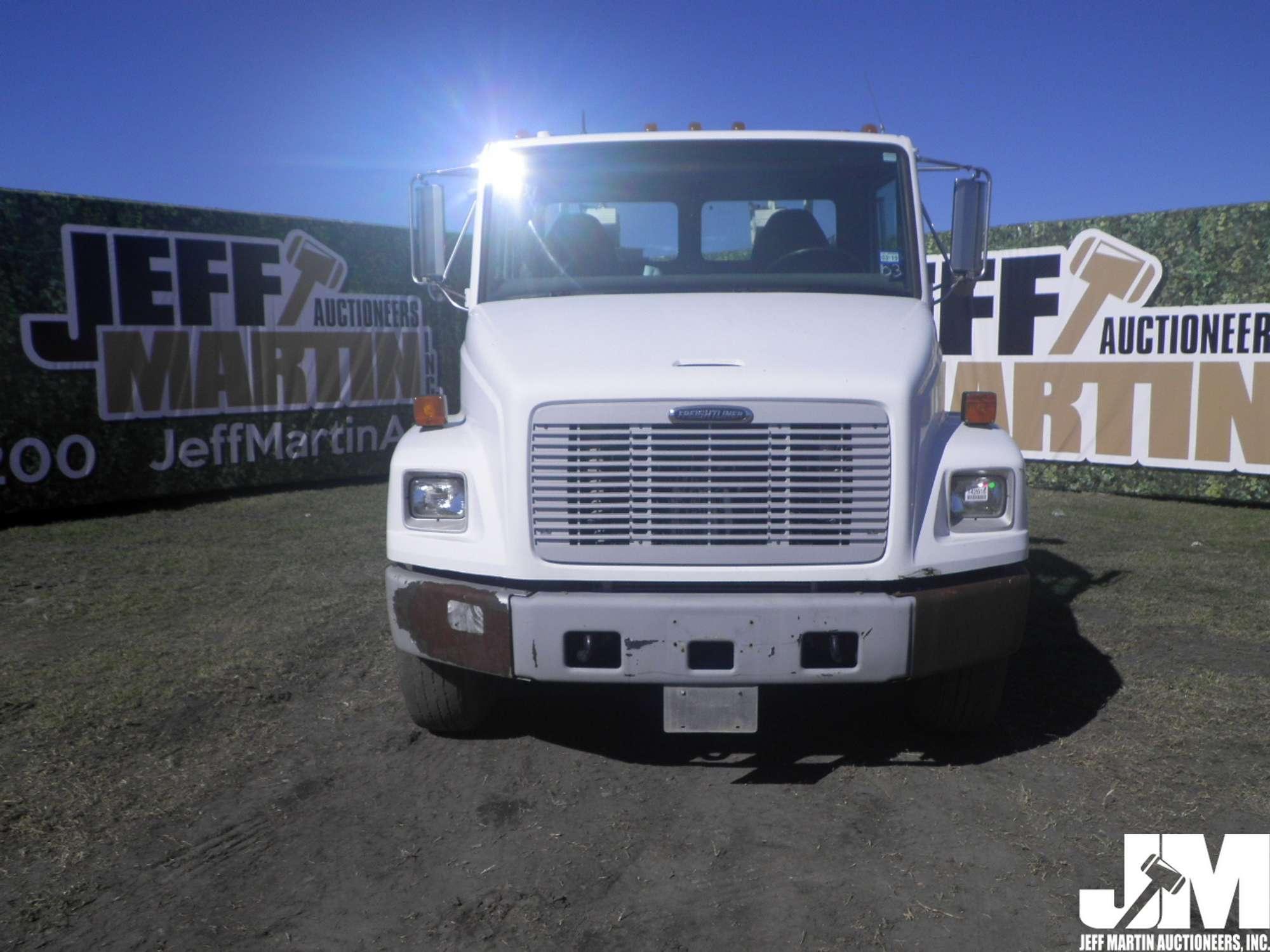 2003 FREIGHTLINER FL70 VIN: 1FVABTAK53DL78803