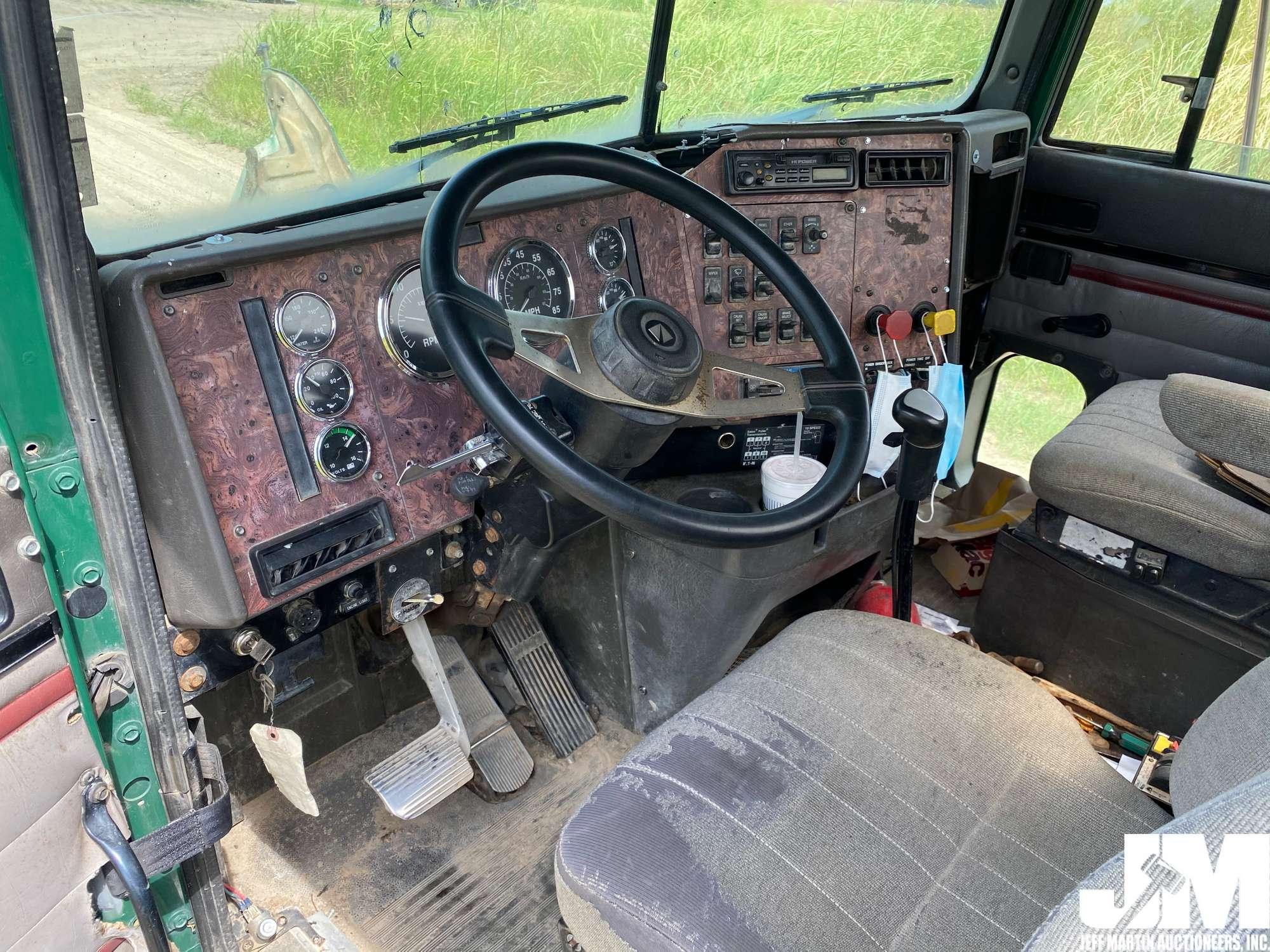 1999 INTERNATIONAL 9200 VIN: 2HSFMAXR2XC091145 TANDEM AXLE DAY CAB TRUCK TRACTOR