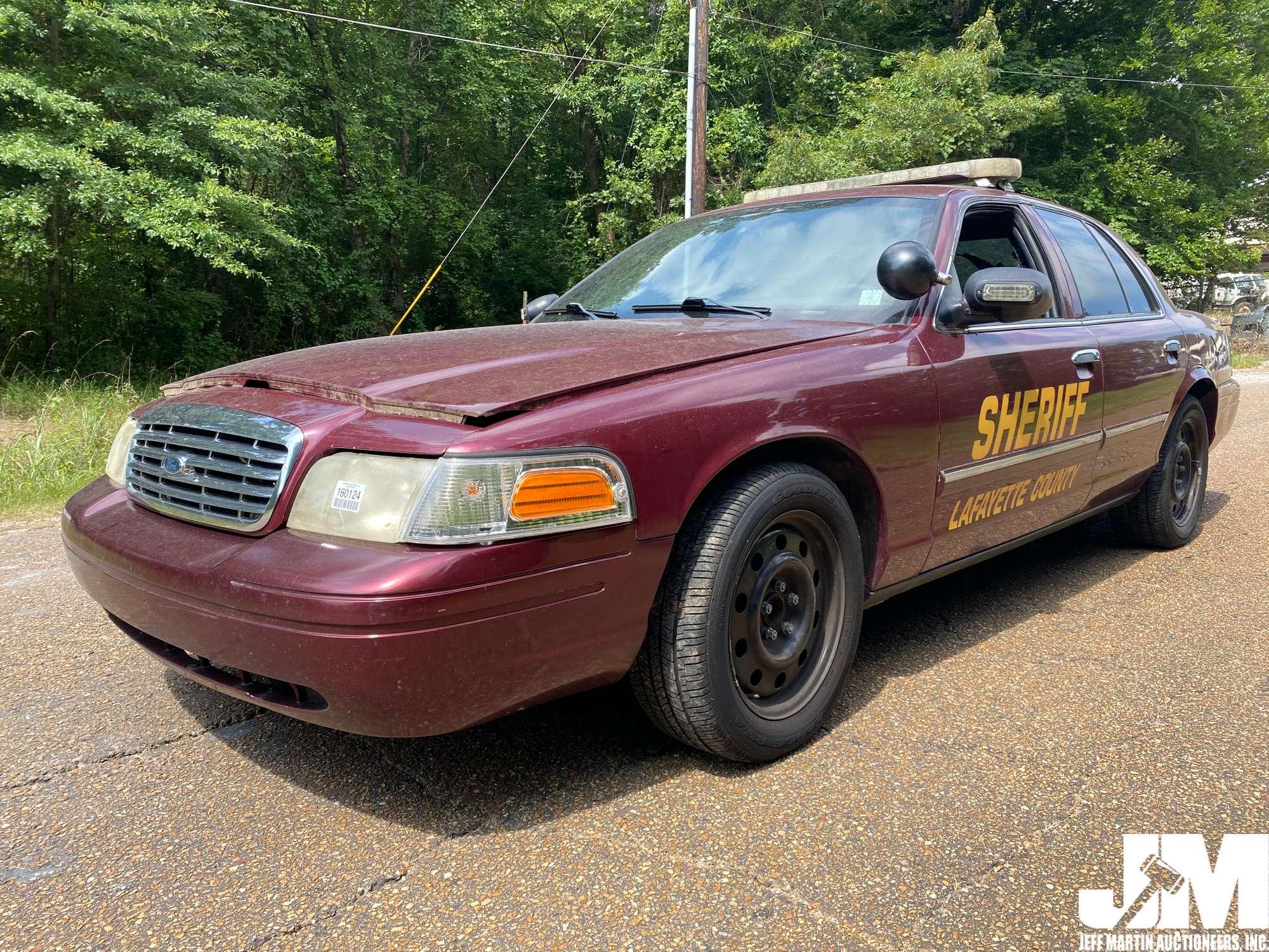 2010 FORD CROWN VICTORIA VIN: 2FABP7BV2AX111499 4-DOOR SEDAN