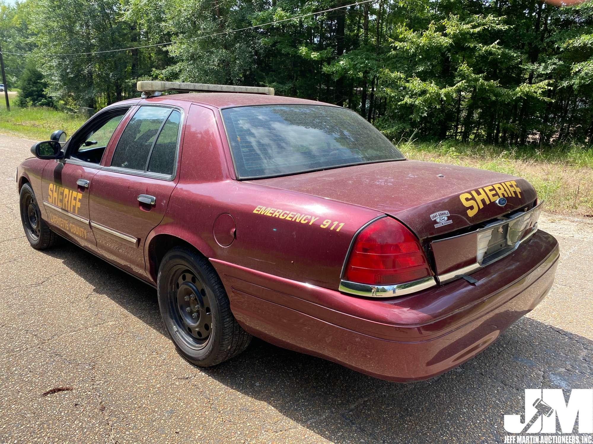 2010 FORD CROWN VICTORIA VIN: 2FABP7BV2AX111499 4-DOOR SEDAN