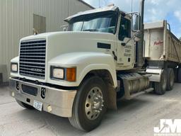 2015 MACK CHU613 VIN: 1M1AN07Y8FM020564 TANDEM AXLE DAY CAB TRUCK TRACTOR