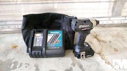 MAKITA BATTERY OPERATED IMPACT W/ CHARGER AND CARRING CASE