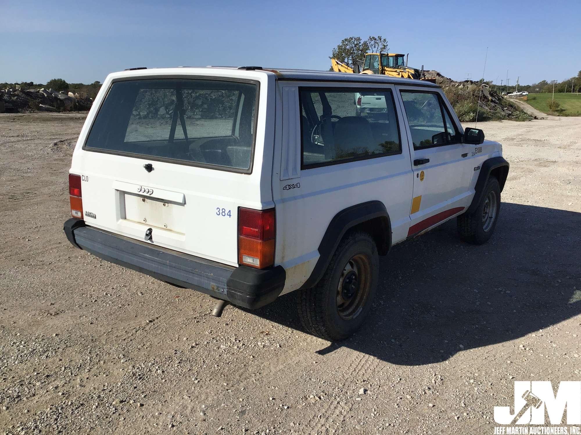 1995 JEEP CHEROKEE VIN: 1J4FJ27S9SL617709 SUV