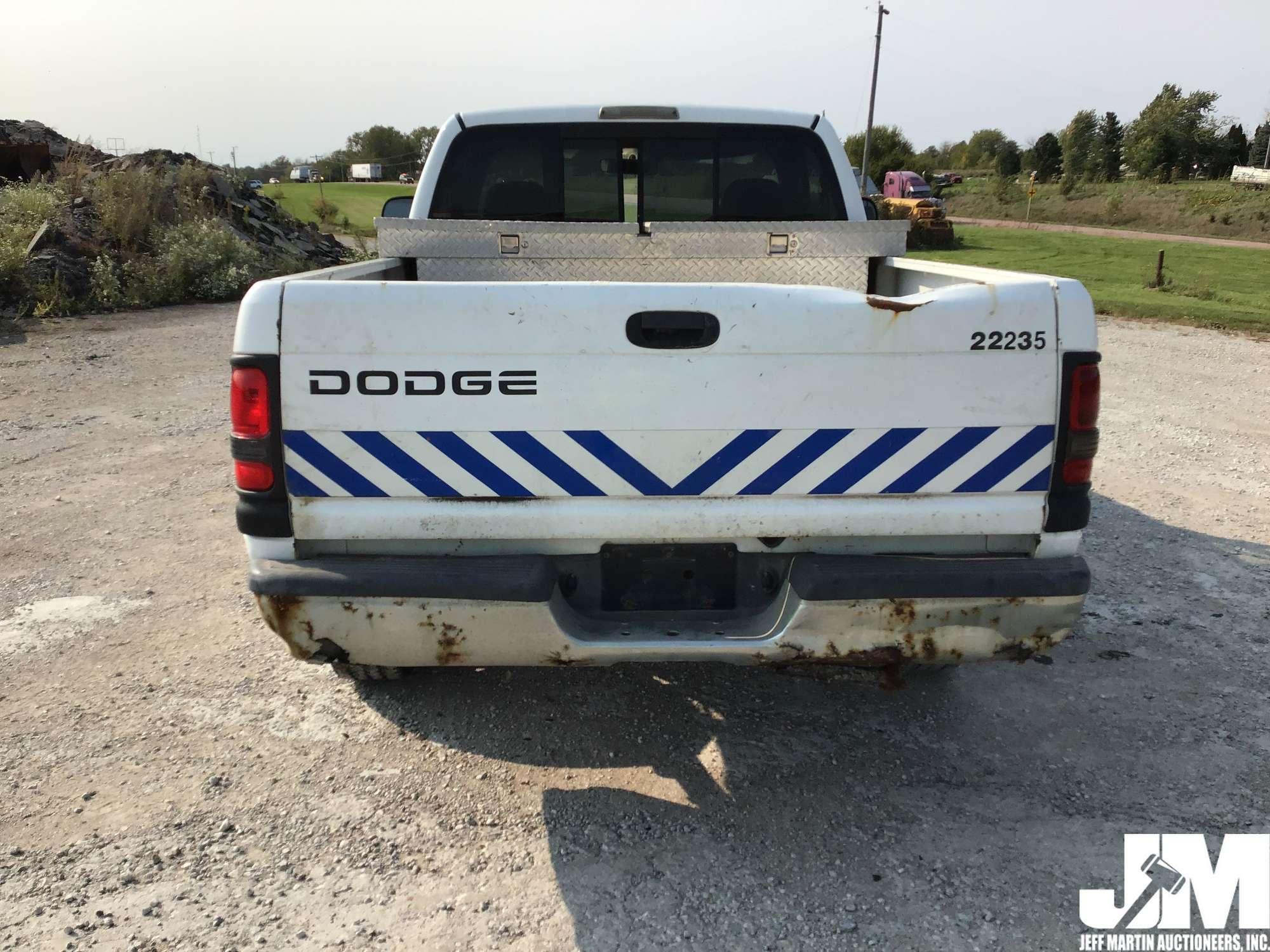 2001 DODGE RAM REGULAR CAB PICKUP VIN: 1B7HC16X81S767265