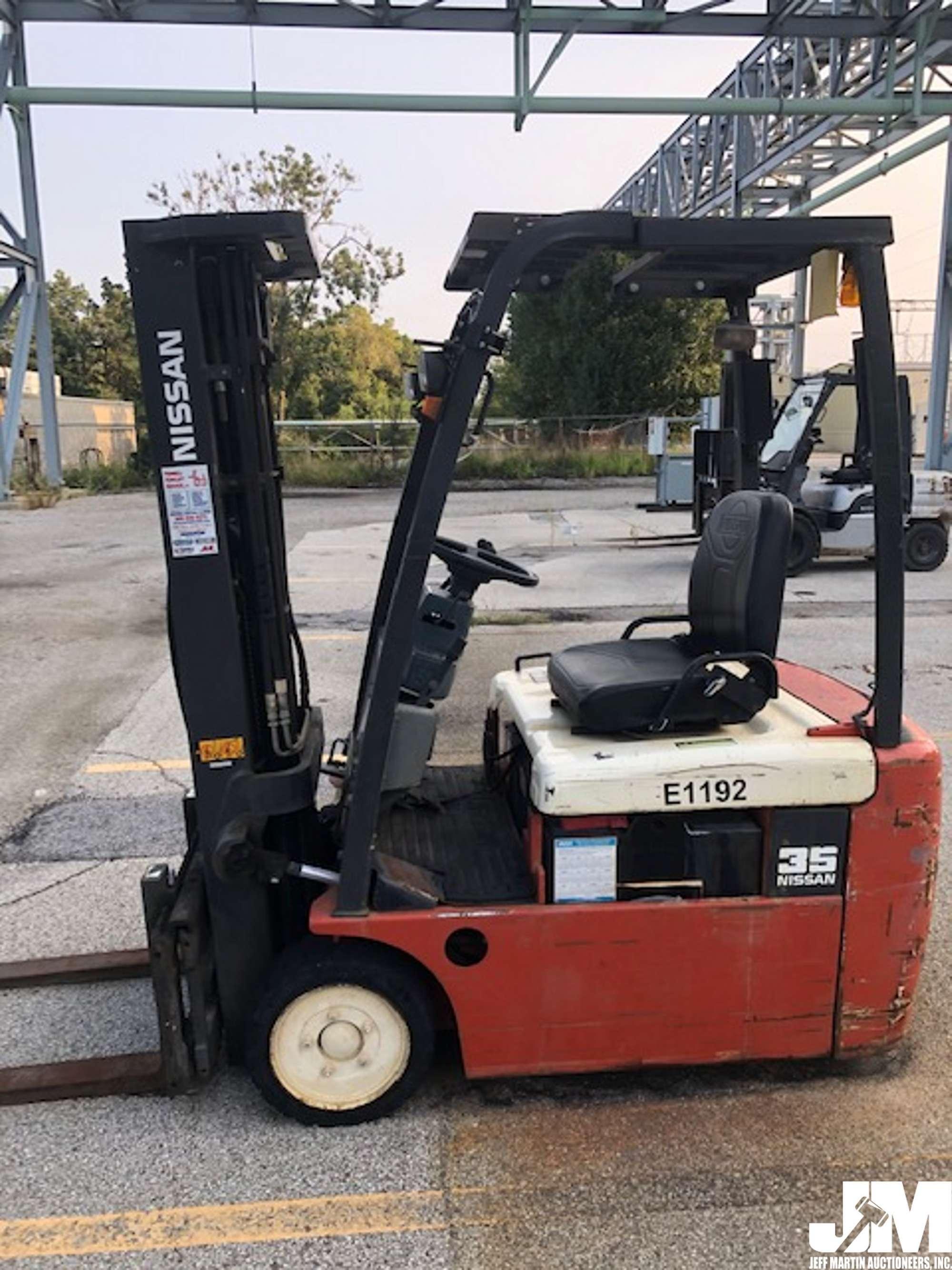 NISSAN 35 CUSHION TIRE FORKLIFT