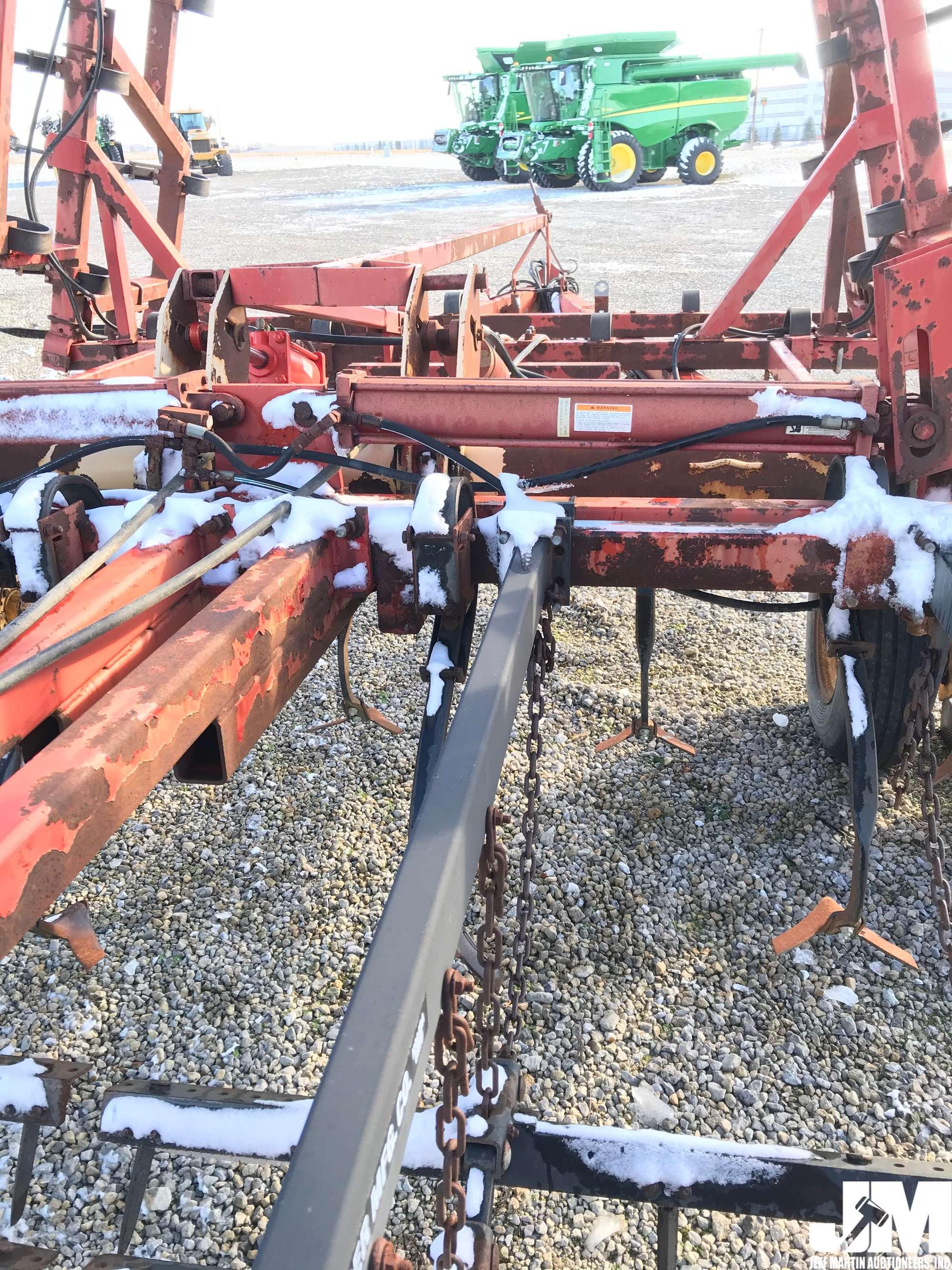 KRAUSE 4226HR FIELD CULTIVATOR SN: 2297