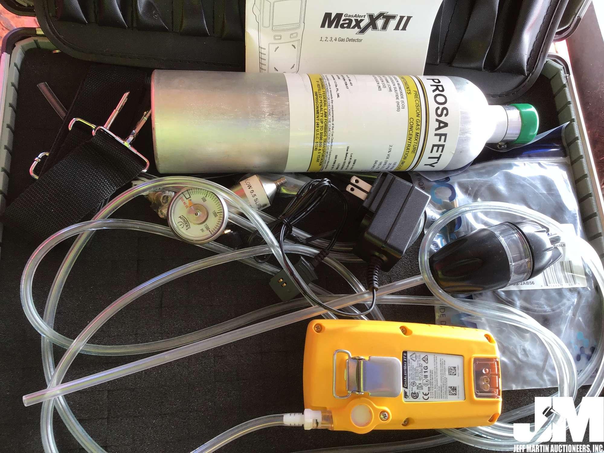 HONEYWELL GASALERTMAX XT II XWHM-Y-NA-CS CONFINED SPACE GAS DETECTOR W/