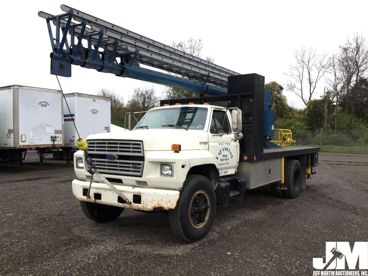 1987 FORD F-700 VIN: 1FDPF70H3HVA15663 SINGLE AXLE CRANE LADDER TRUCK