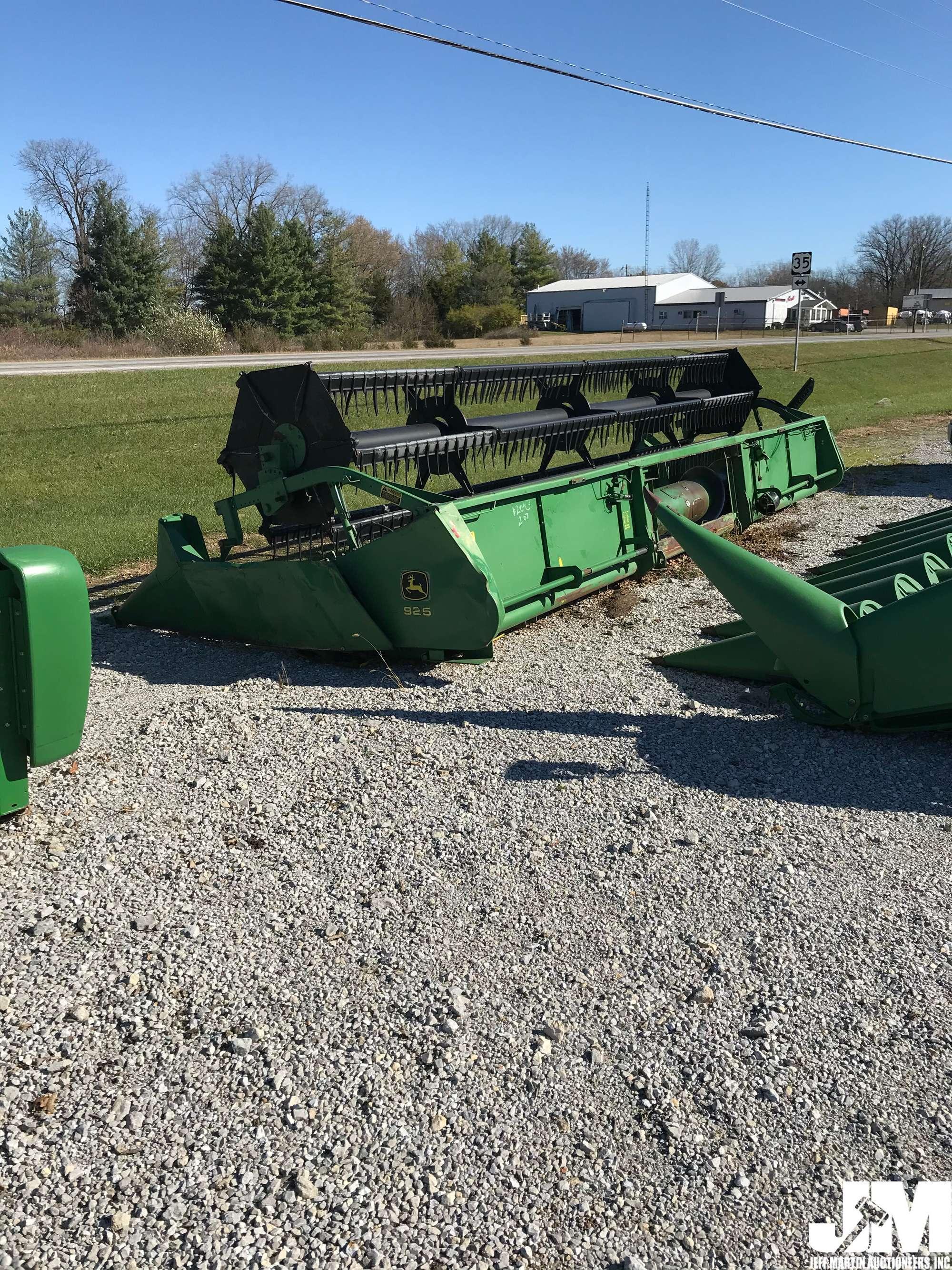 1990 JOHN DEERE 925 SN: H00925F636330 FLEX PLATFORM