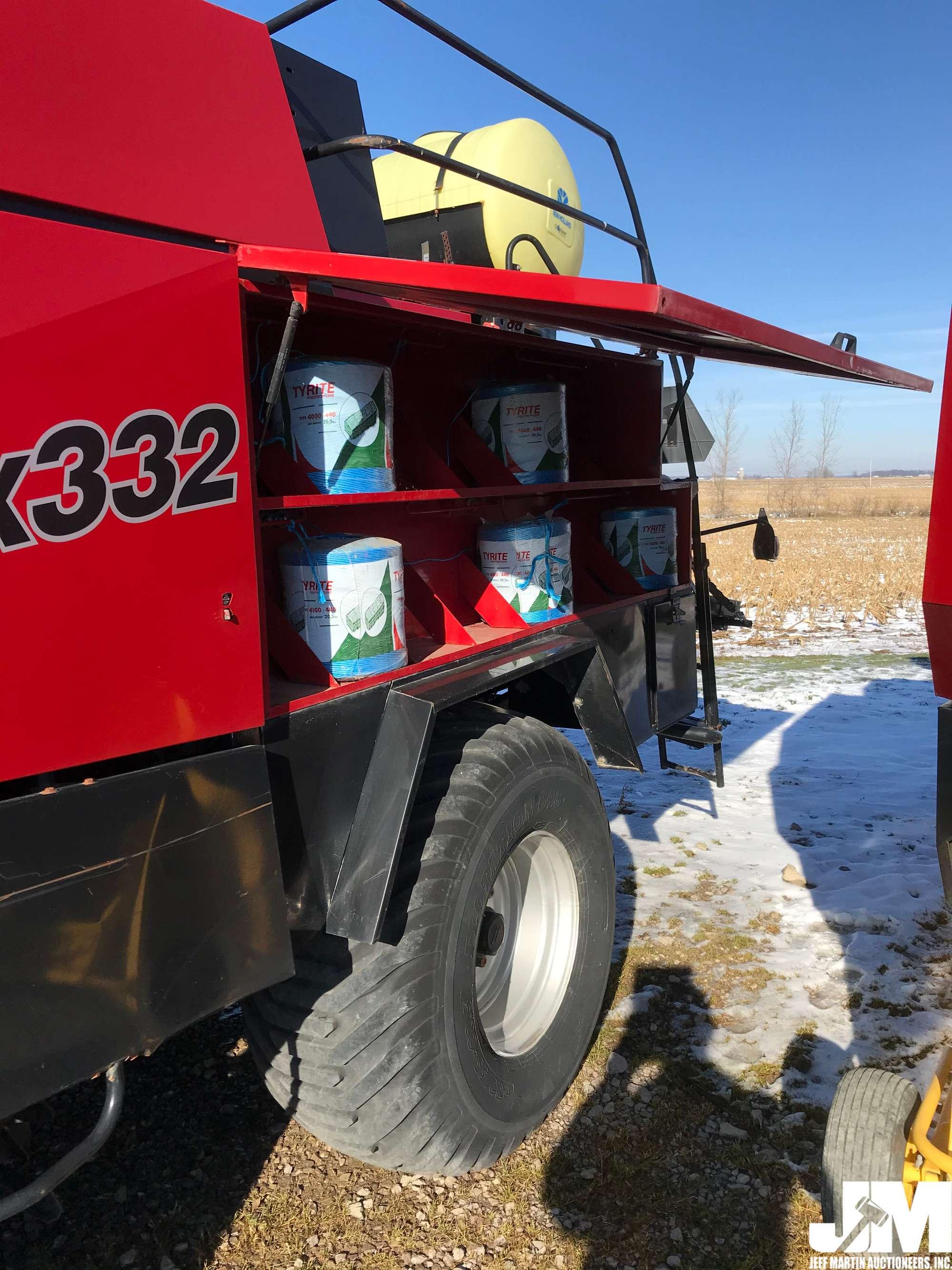 2006 CASE-IH SQUARE BALER LBX332 SN: 324358007