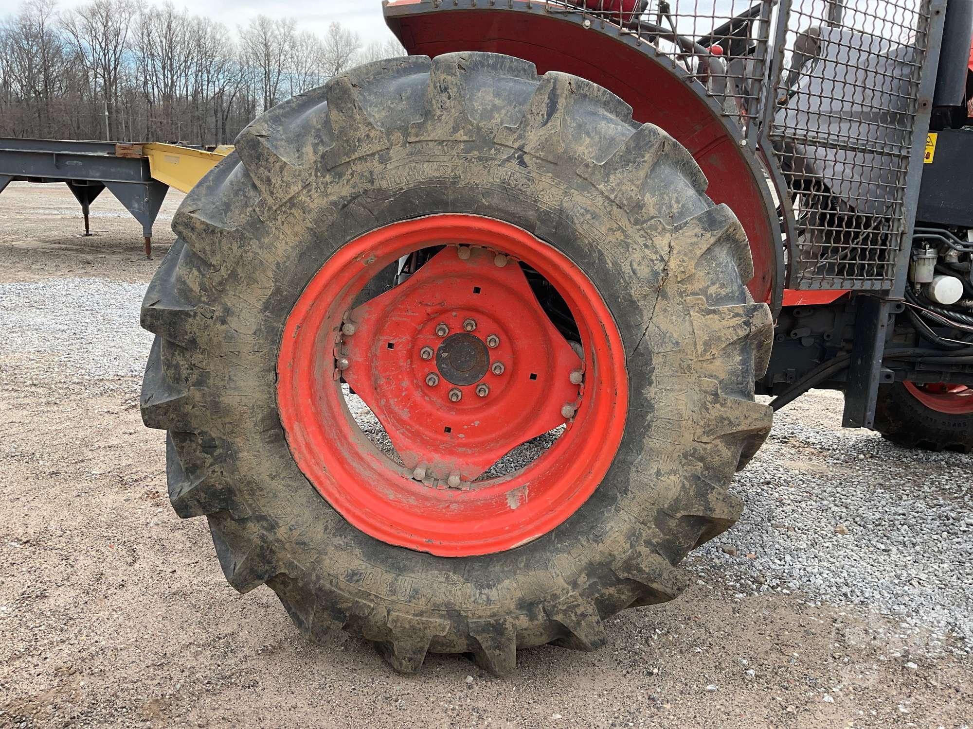 KUBOTA M5111 4X4 TRACTOR