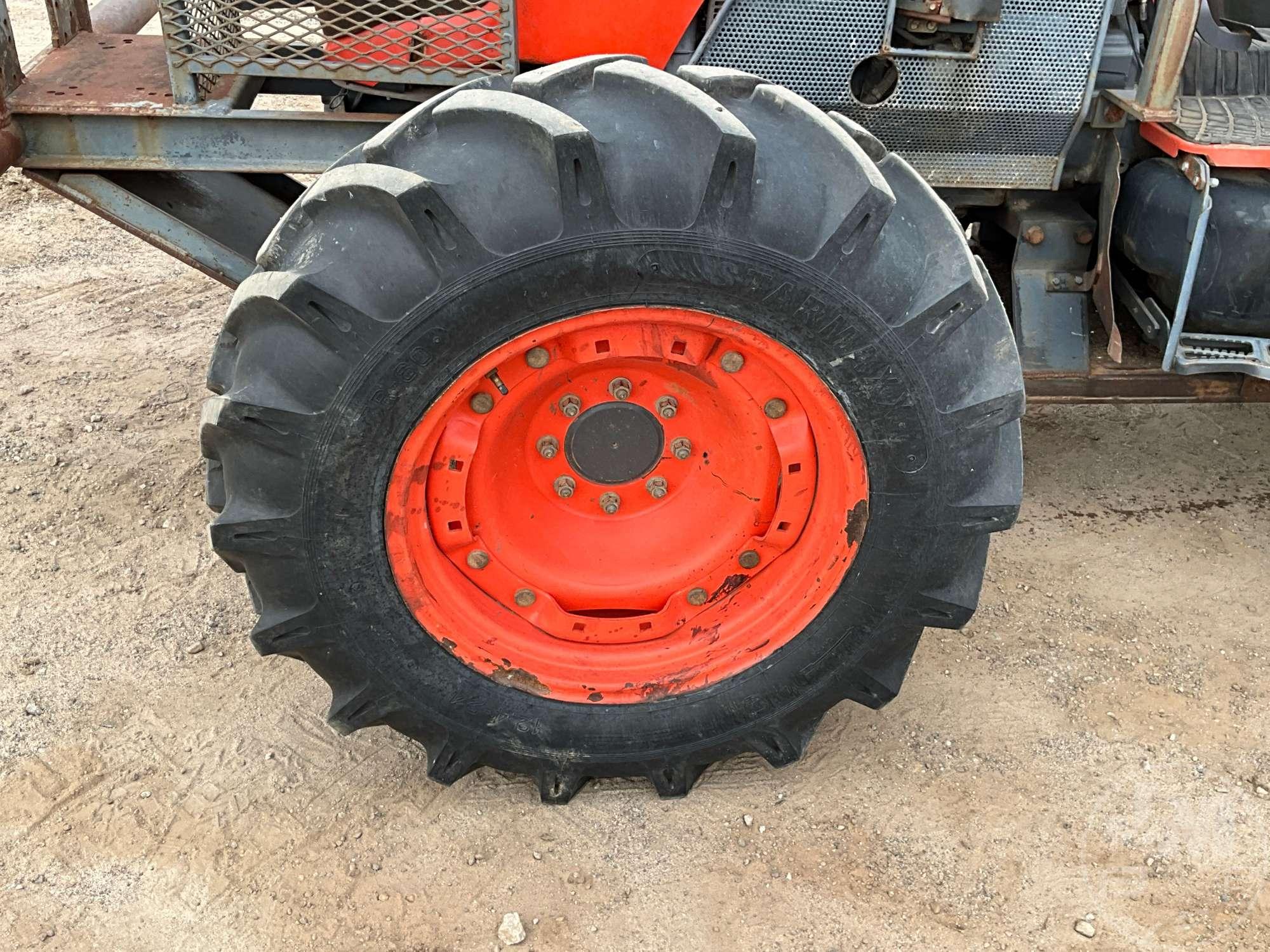 2013 KUBOTA M8560 4X4 TRACTOR SN: 52111