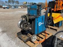 MILLER CP-302 250 AMP PORTABLE WELDER SN: KB086049