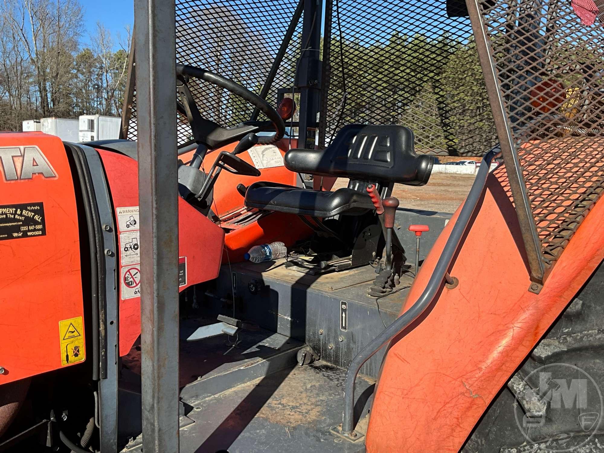 2014 KUBOTA M108S SN: 76223 4X4 TRACTOR