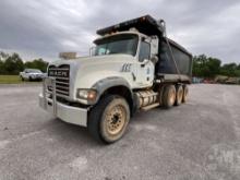 2007 MACK CTP713 TRI-AXLE DUMP TRUCK VIN: 1M2AT04CX7M006502