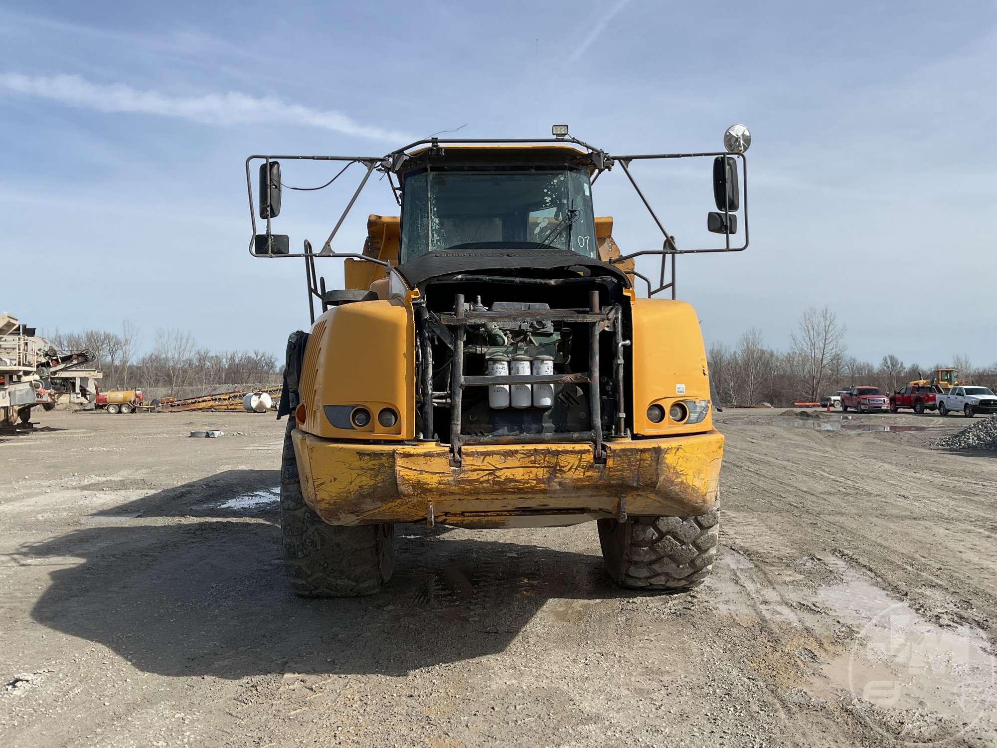 2007 VOLVO A40E ARTICULATED DUMP TRUCK SN: VCEOA40EC00011478