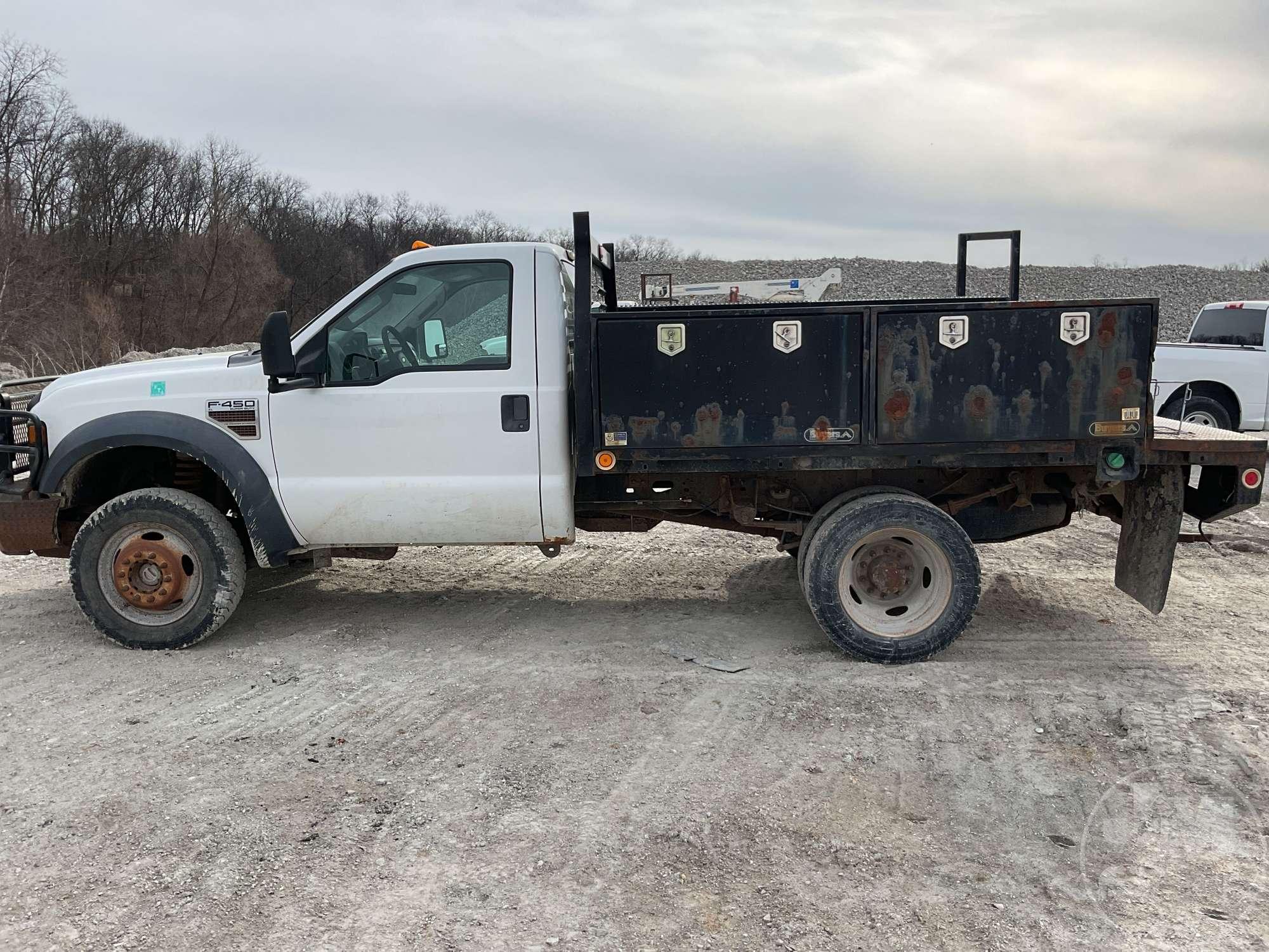 2010 FORD F-450 XL SUPER DUTY S/A UTILITY TRUCK VIN: 1FDAF4HR2AEA02491