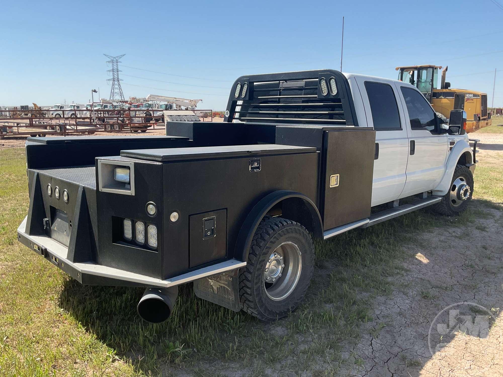 2009 FORD F-350 SUPER DUTY DUALLY CREW CAB 4X4 FLATBED TRUCK VIN: 1FTWW33RX9EA18784