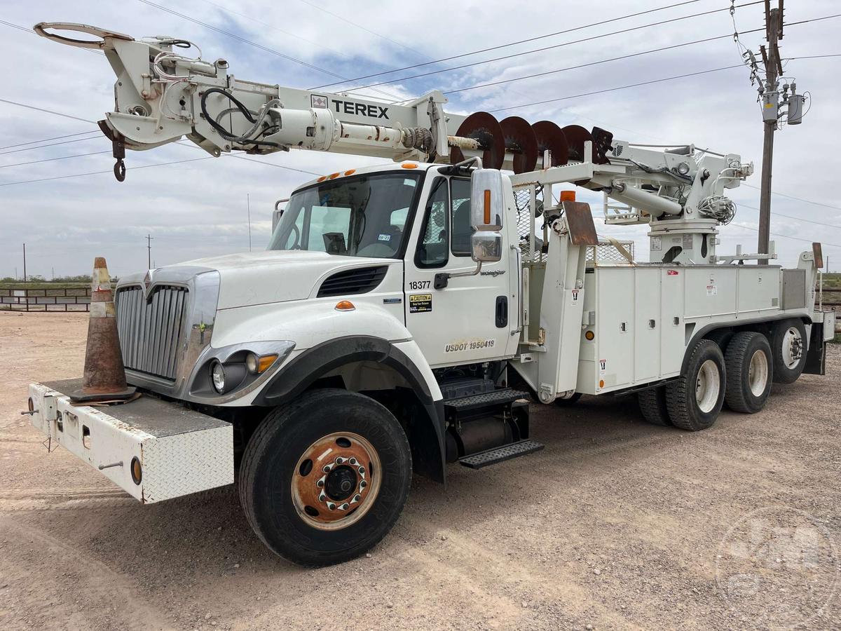 2009 INTERNATIONAL 7400 T/A DIGGER DERRICK TRUCK VIN: 1HTWHAAT19J116965