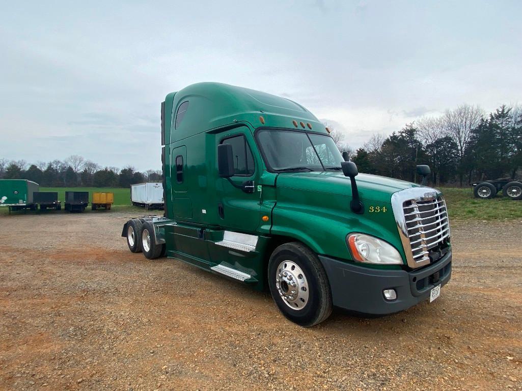 2014 Freightliner Truck