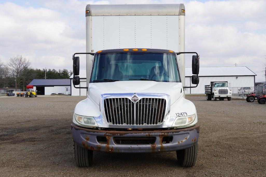 2004 International 4300 Truck