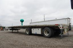 1992 Reitnouer Flatbed Trailer