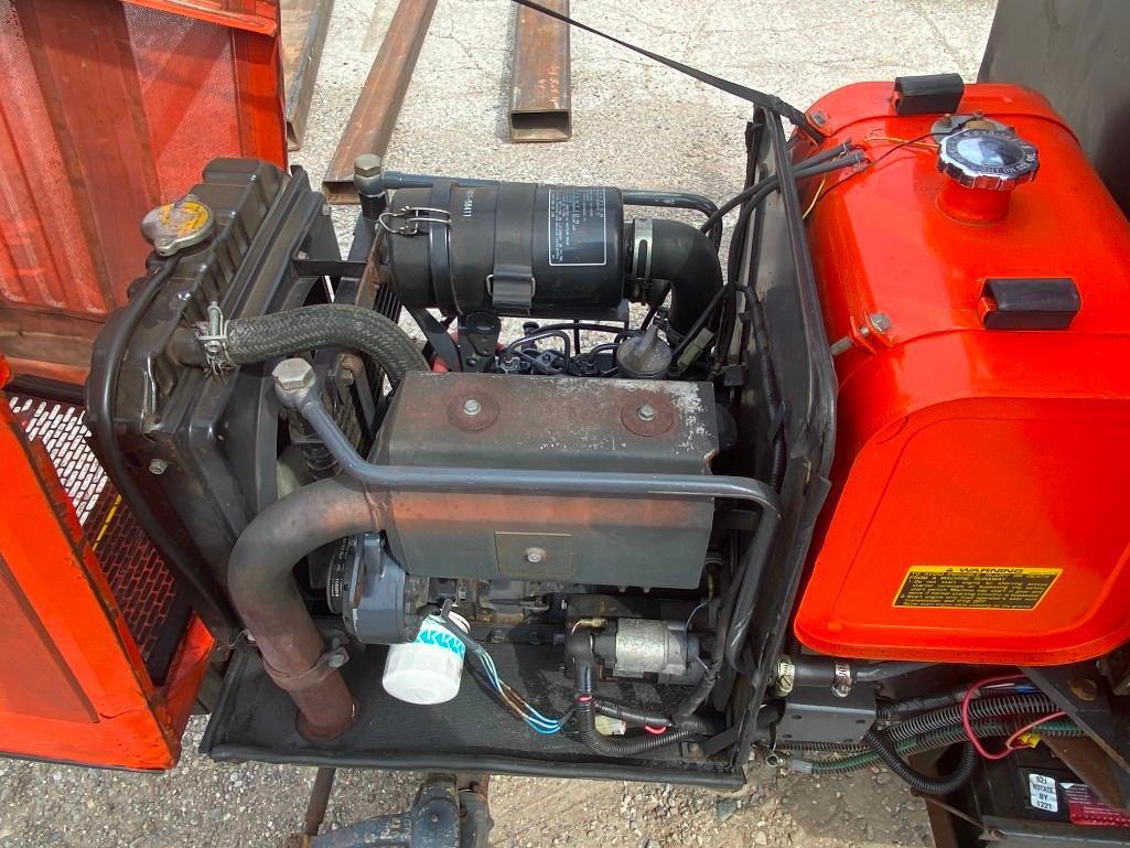 Kubota F2100 Lawn Tractor*