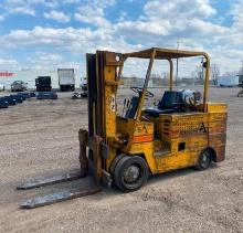 Allis-Chalmers ACC100PS Forklift
