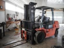 Toyota 7FDU35 Forklift*