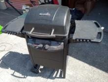 CHARBROIL GAS GRILL