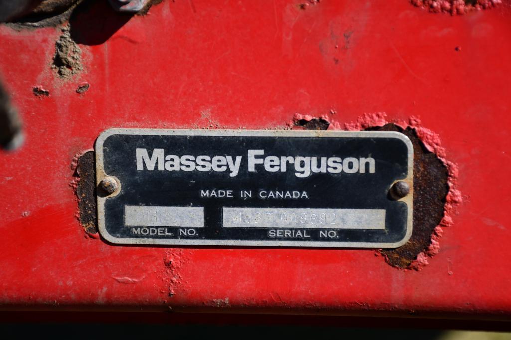 MASSEY FERGUSON 130 MANURE SPREADER (AS-NEW)