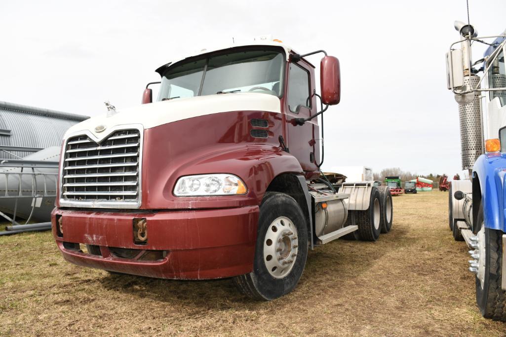 2007 MACK CXN613 DAY CAB TRUCK