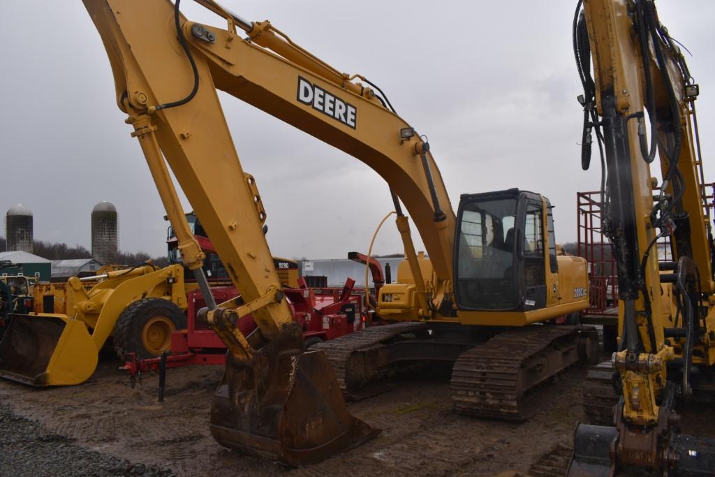 John Deere 200C LC Excavator