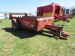 INTERNATIONAL 550 MANURE SPREADER DUAL BEATER