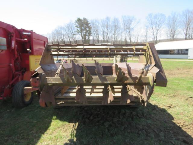 INTERNATIONAL 550 MANURE SPREADER DUAL BEATER