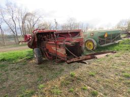 NEW HOLLAND 282 SQUARE BALER