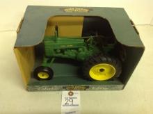 John Deere Model G w/wide front, Collector Edition