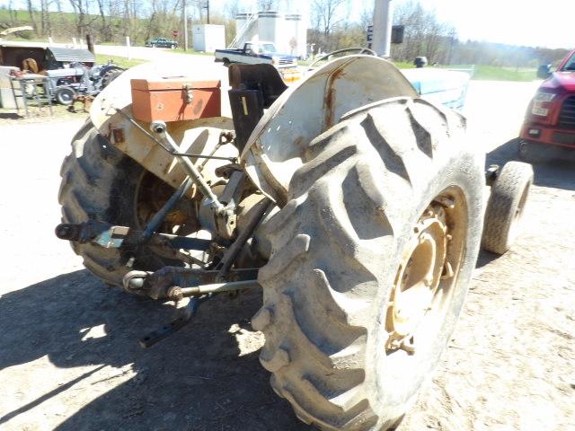 Ford 4000 Diesel Tractor, Gear Drive, Rear Remote, 540 Pto, 3pt, Power Stee