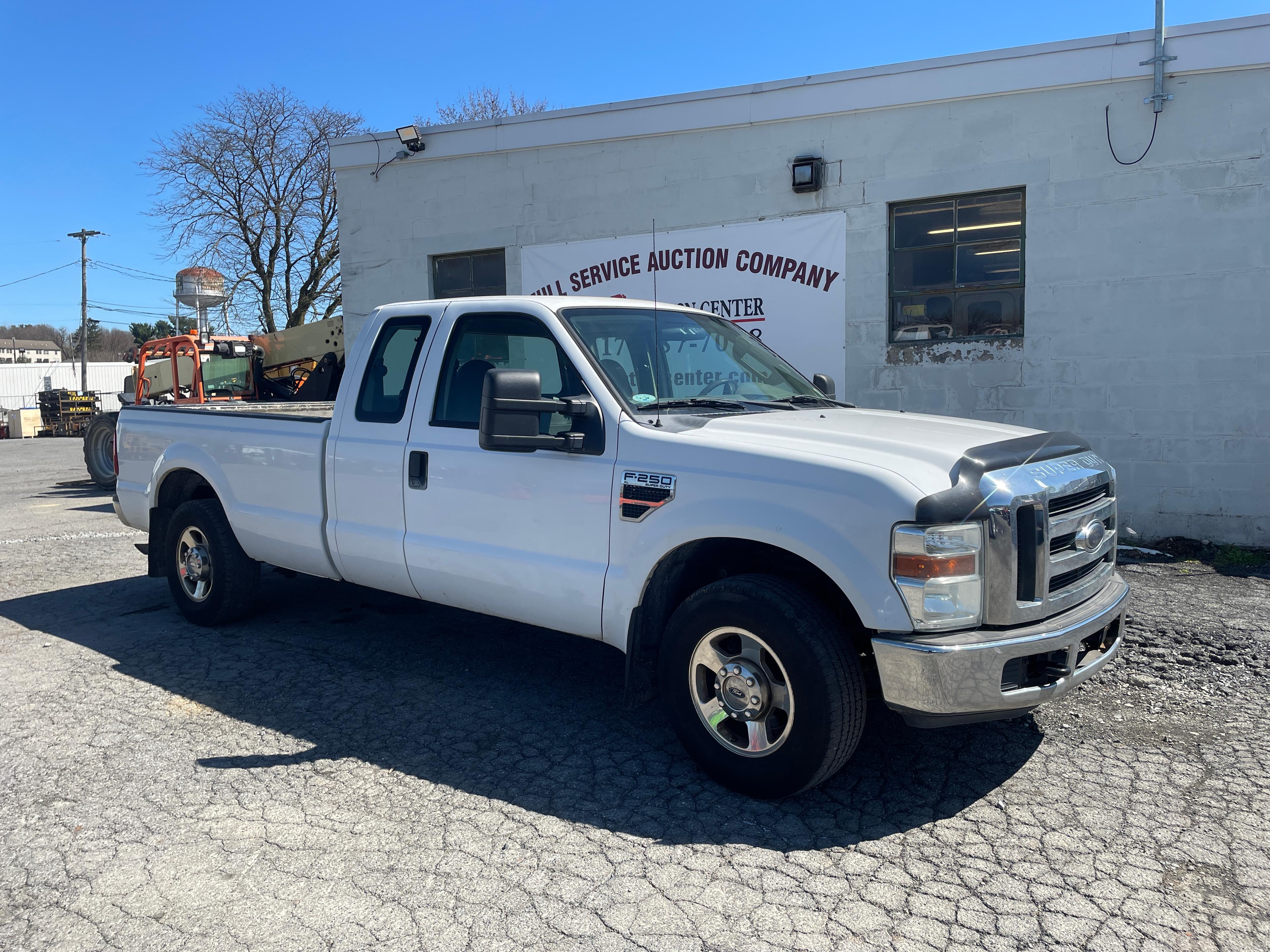 2010 Ford F-250 XL Super Duty Truck