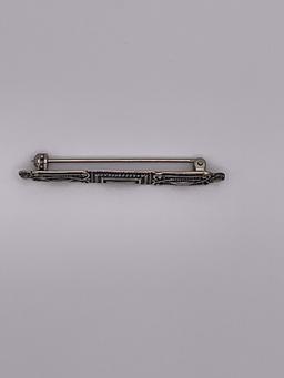 Sterling brooch 2"� 4.4g