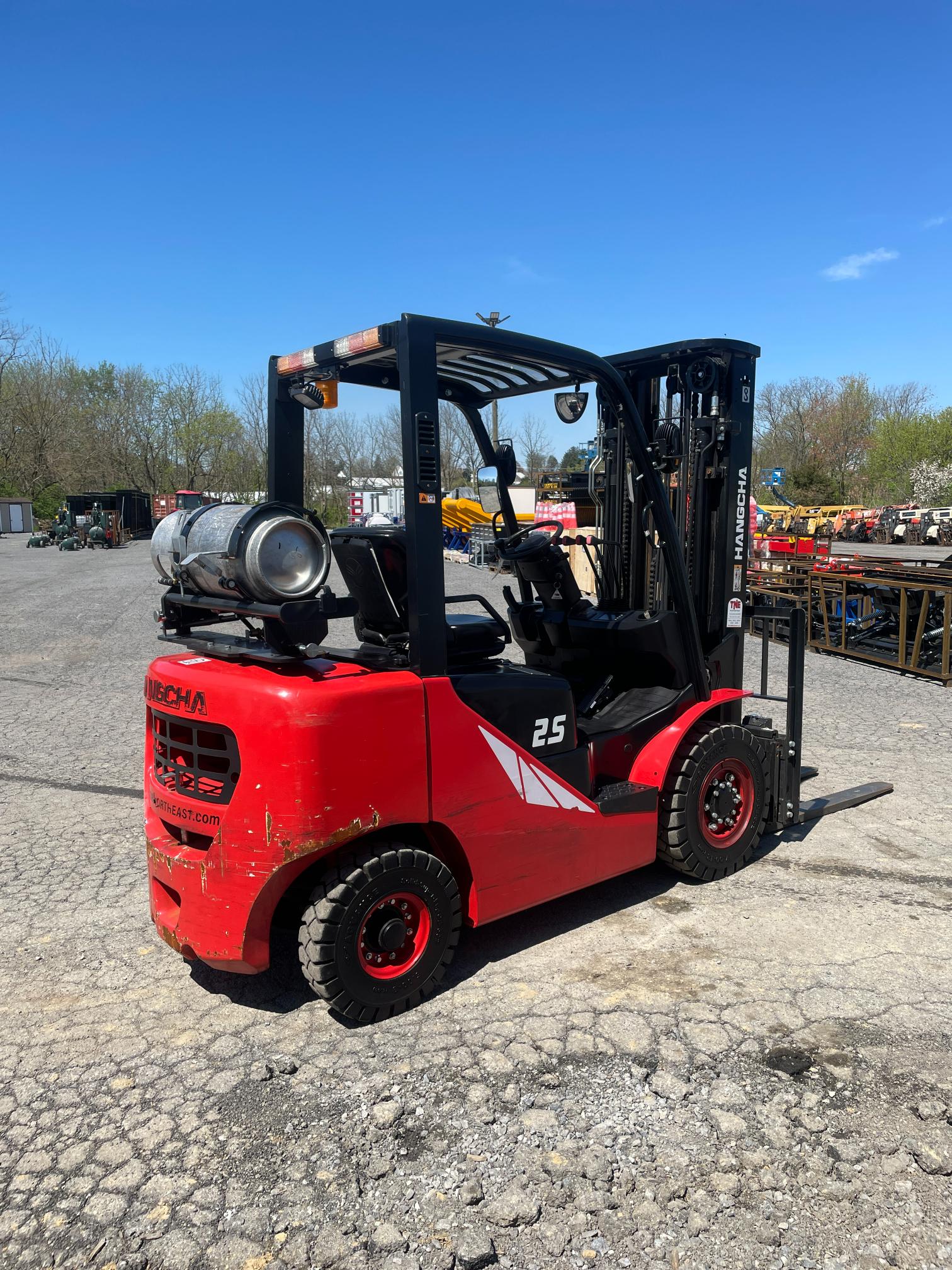 Hangcha 5,000 IB LP Forklift