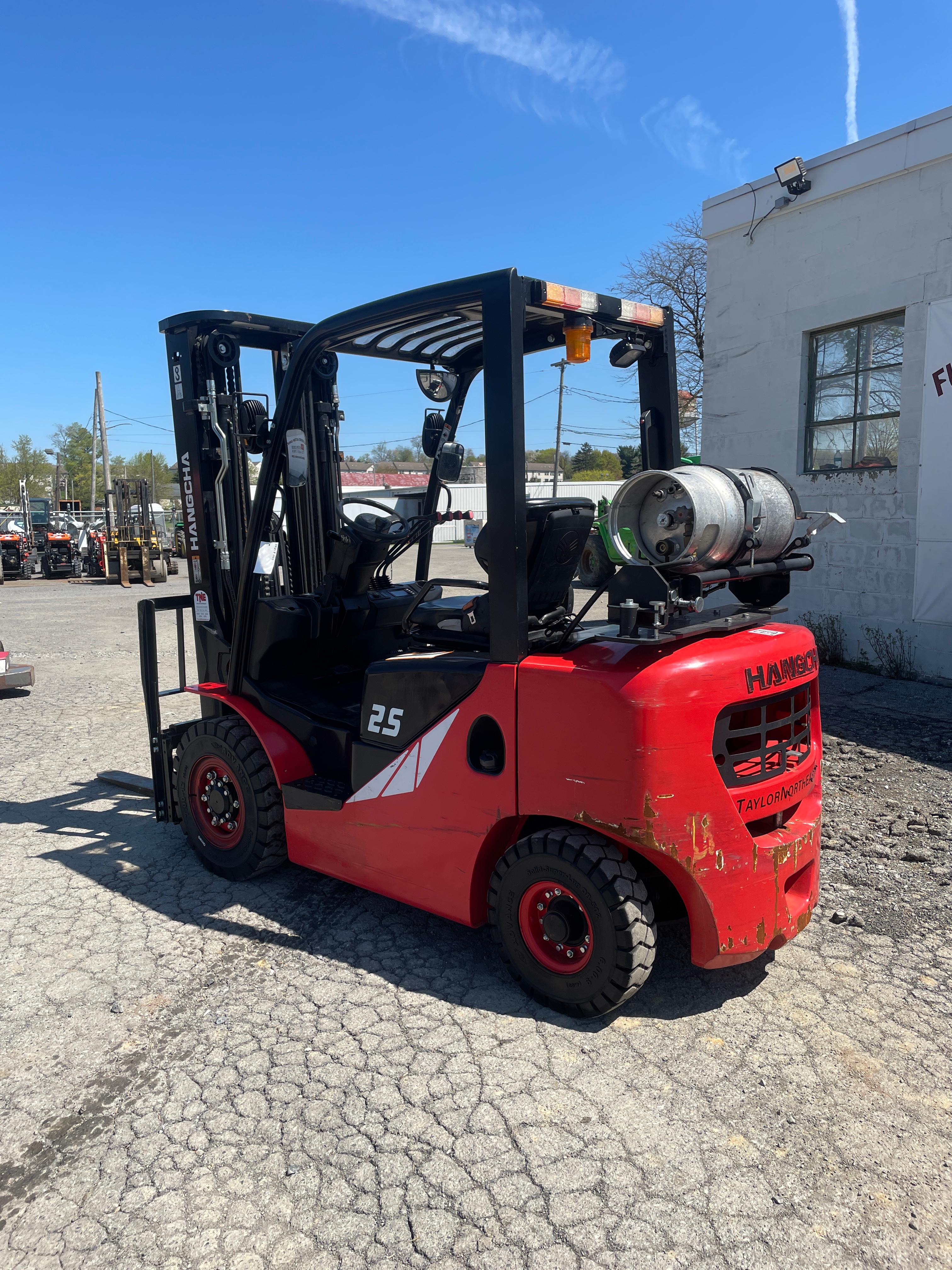 Hangcha 5,000 IB LP Forklift